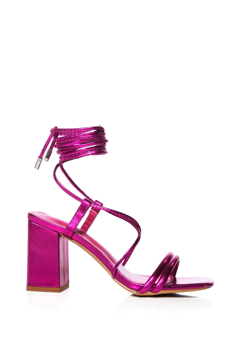 AZALEA WANG JENNING KITTEN HEEL SANDAL IN FUCHSIA