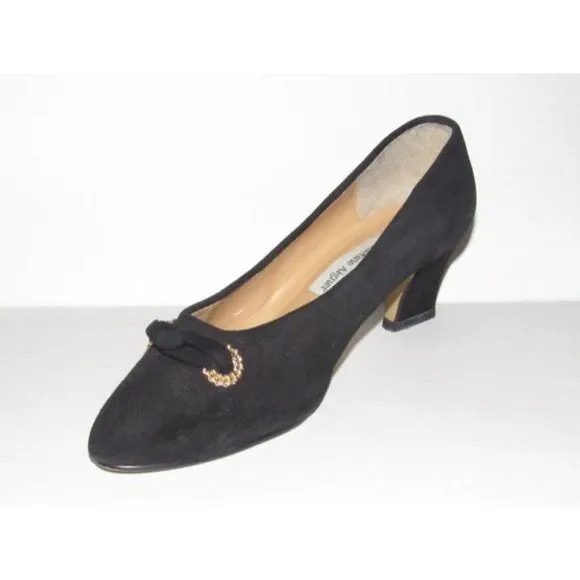 Etienne Aigner, 'Linda' style, size 5.5M, black suede and leather, 2" kitten heel, almond toe pumps with a gold tone accent at the toes!