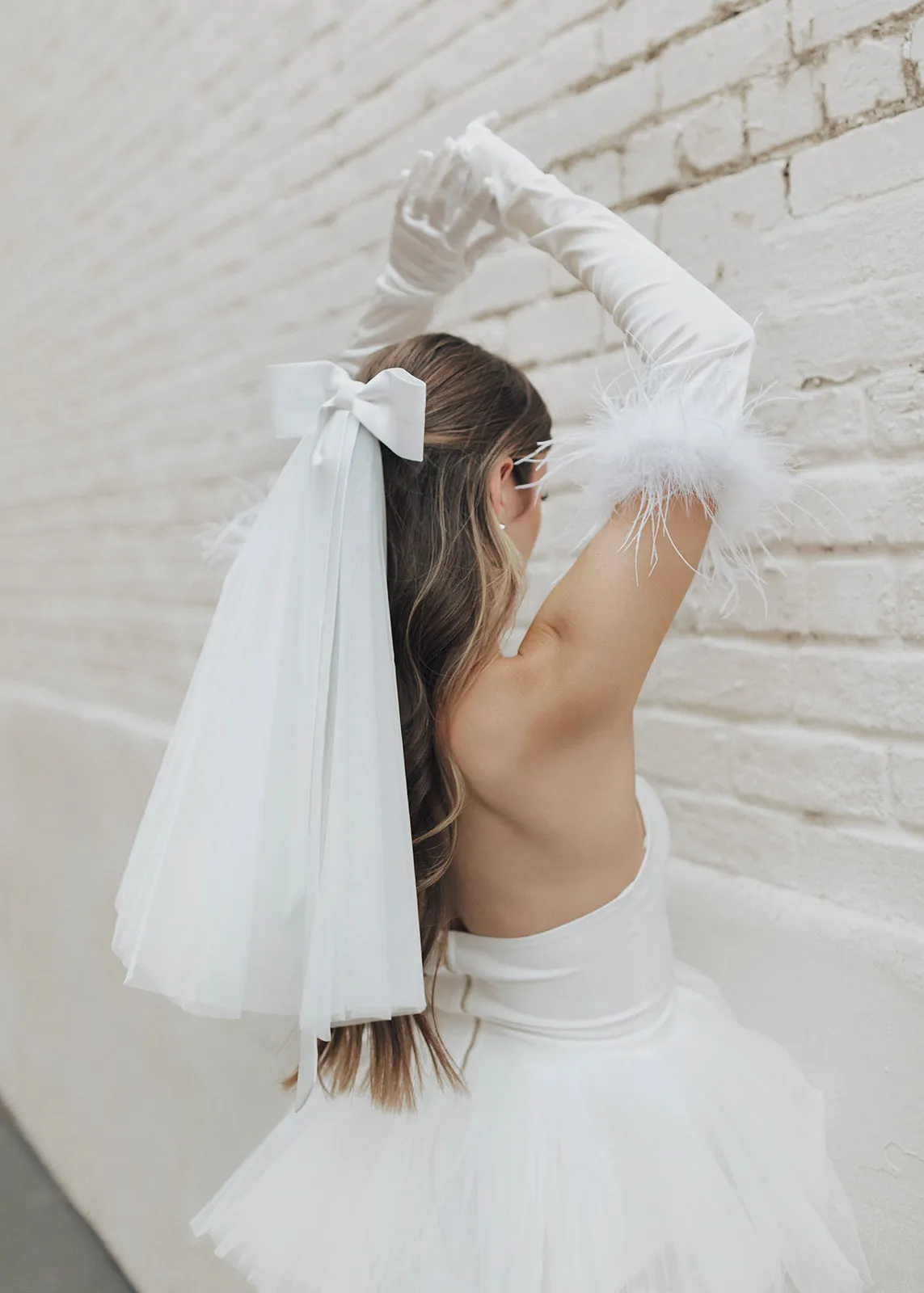 Olivia Feather Gloves