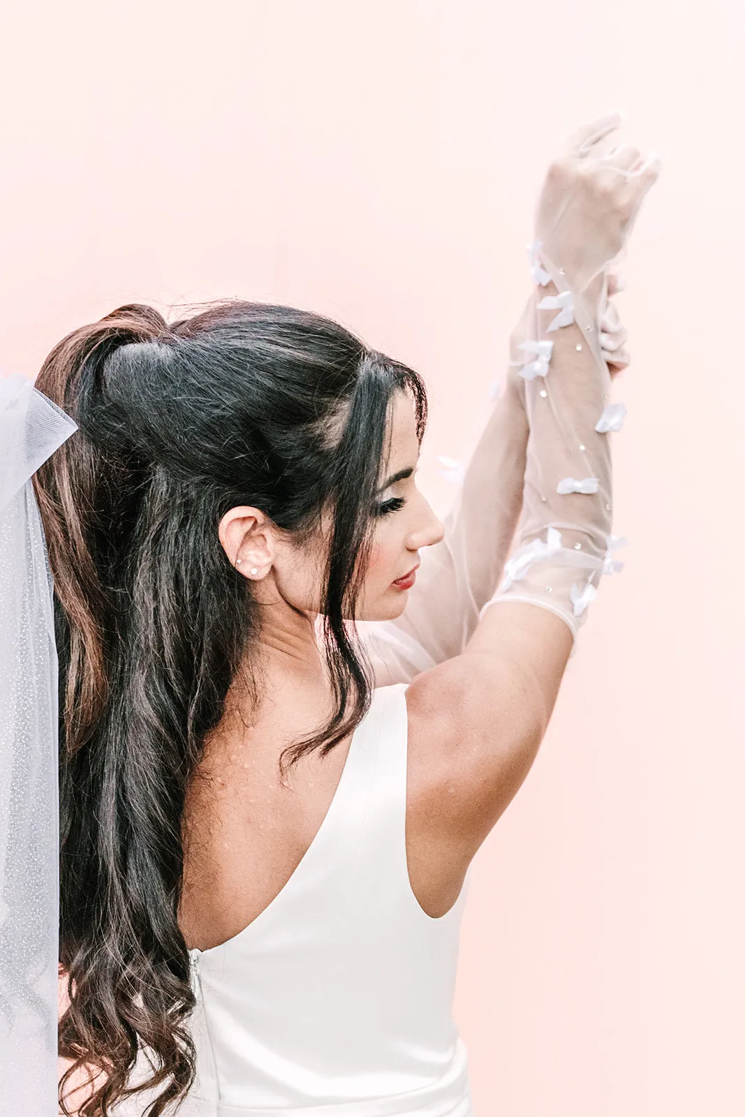 Tori Bow Gloves